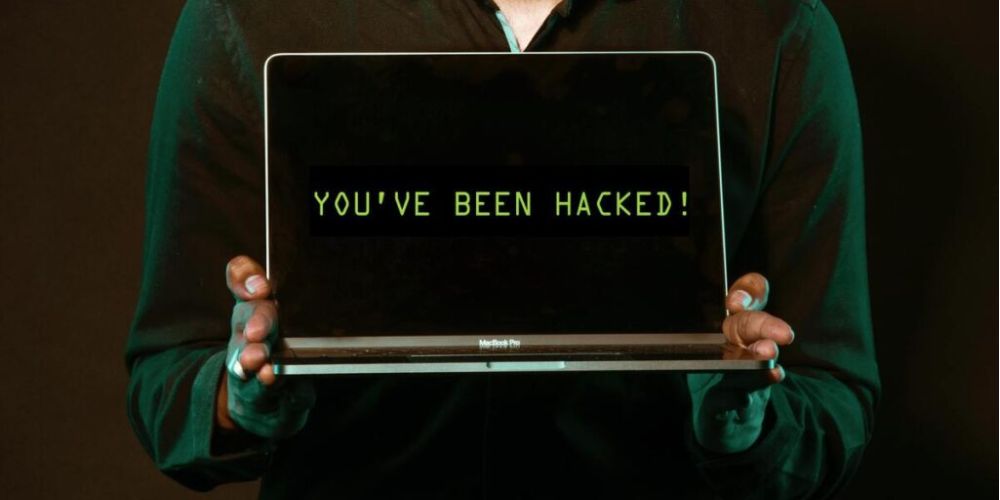 Zhackowany komputer.
